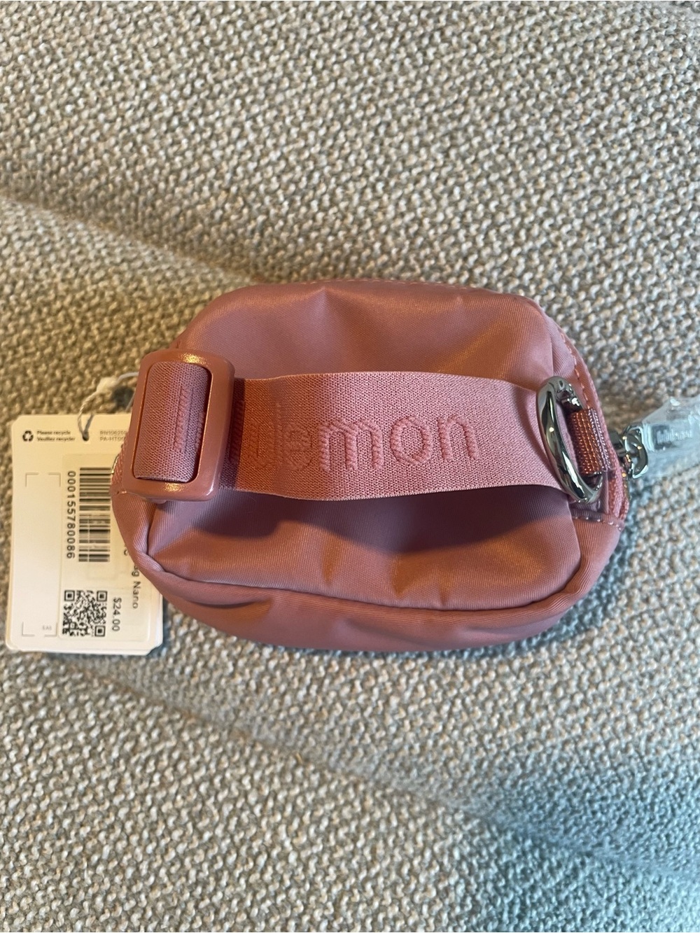 Lululemon Everywhere Belt Bag Nano - Deco Pink - Picture 2 of 8